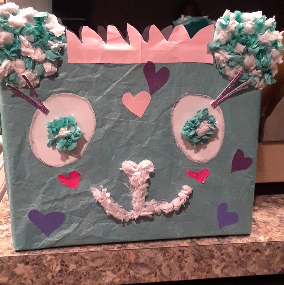 Meet your Posher, Alexis